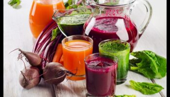 Reîmprospătați și întineriți: Transformați-vă bunăstarea cu sucuri vegetale